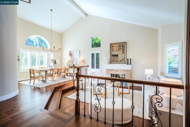 40 Northview Ct, Danville CA: https://media.crmls.org/mediaz/3fcb3e28-2f13-4451-8f60-5bef3d904f78.jpg