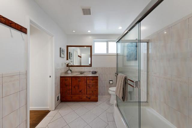 Image 17 of 34 For 55 Westridge Avenue