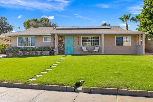 42245 Kansas Street, Palm Desert CA: https://media.crmls.org/mediaz/3fcc07f3-9ec7-417b-b534-5e67349089df.jpg