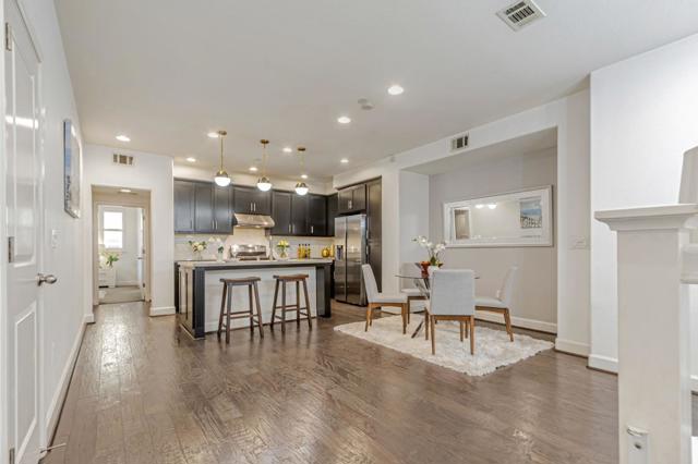 168 Currlin Circle, Milpitas CA: https://media.crmls.org/mediaz/3fcc9b8a-6798-4673-8529-d0dcd4b54ee1.jpg