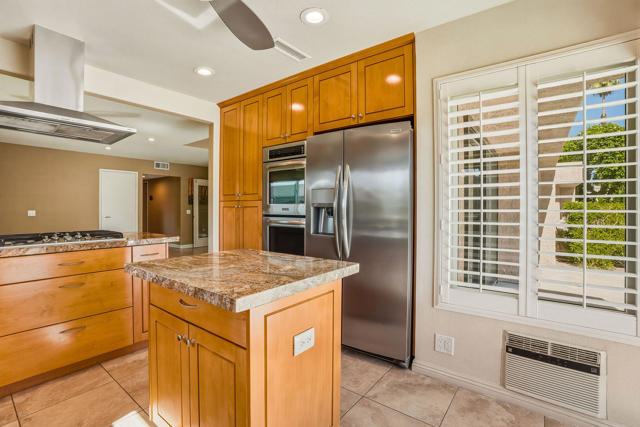 Image 8 of 45 For 72806 Fleetwood Circle