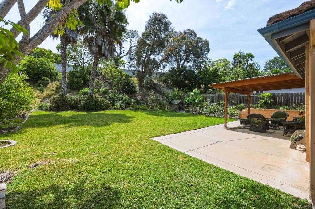 1664 Avenida Guillermo - photo 17