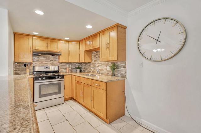 576 Sylvan Street, Daly City CA: https://media.crmls.org/mediaz/3fce297f-f9db-47a8-85d1-0ac828ccdfe4.jpg