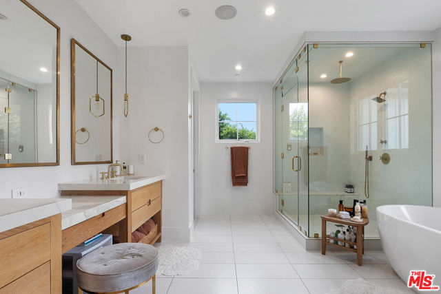 726 N Alta Vista Boulevard, Los Angeles CA: https://media.crmls.org/mediaz/3fce888f-7a37-488f-a1ff-c6c0f5d258c1.jpg