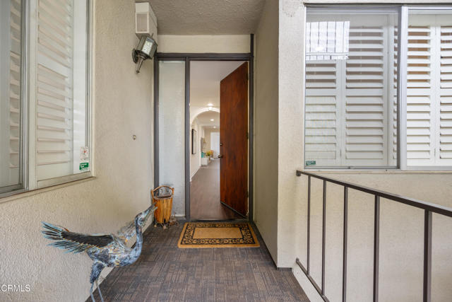380 S Orange Grove Boulevard, Pasadena CA: https://media.crmls.org/mediaz/3fcec2fe-efdf-4494-b80d-1018de425be6.jpg