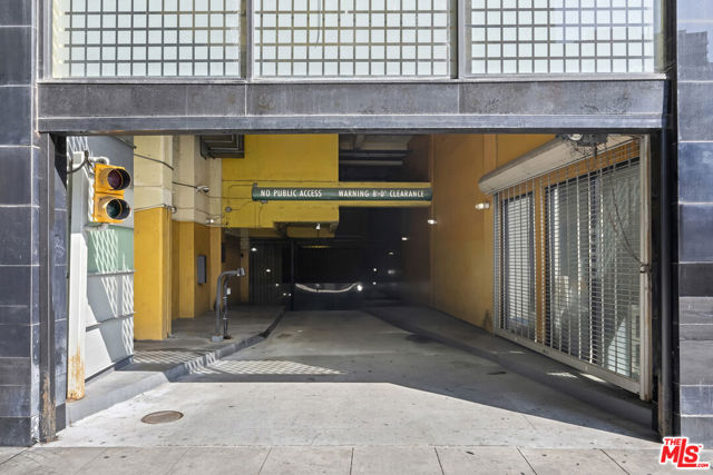 746 S Los Angeles Street, Los Angeles CA: https://media.crmls.org/mediaz/3fcf12d9-518f-447d-a2fd-9f73b6c342f9.jpg