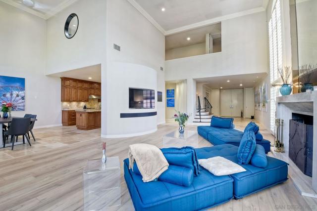 7468 Via De Fortuna, Carlsbad CA: https://media.crmls.org/mediaz/3fd01b8e-2182-486d-a696-251ebb6ce2be.jpg
