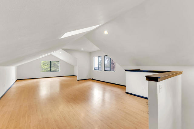 53962 Marian View Drive, Idyllwild CA: https://media.crmls.org/mediaz/3fd10d52-5d9e-4d98-b243-55a0ab0431d7.jpg