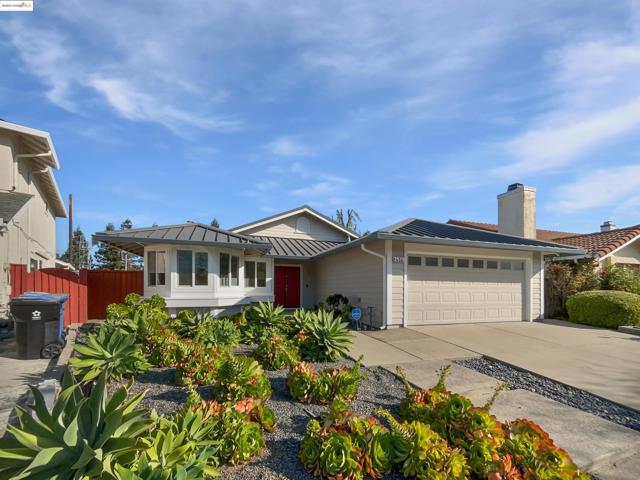 2579 Bishop Ave, Fremont CA: https://media.crmls.org/mediaz/3fd16dca-d24d-482e-9314-7e3898f81742.jpg