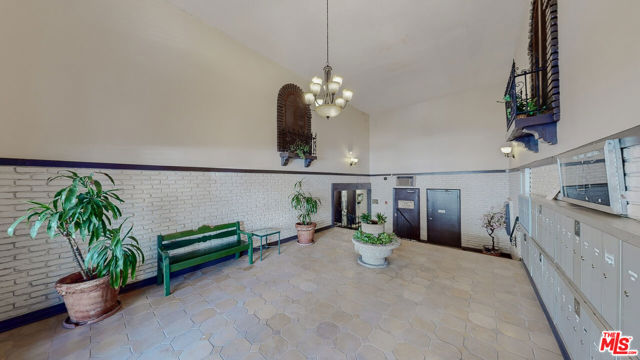 5454 Zelzah Avenue, 214 photo 3
