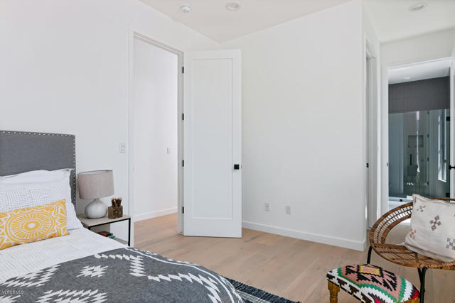 953 Colina Vista, Ventura CA: https://media.crmls.org/mediaz/3fd2a5f4-56f0-4ec7-82bb-cb9b5be06b79.jpg