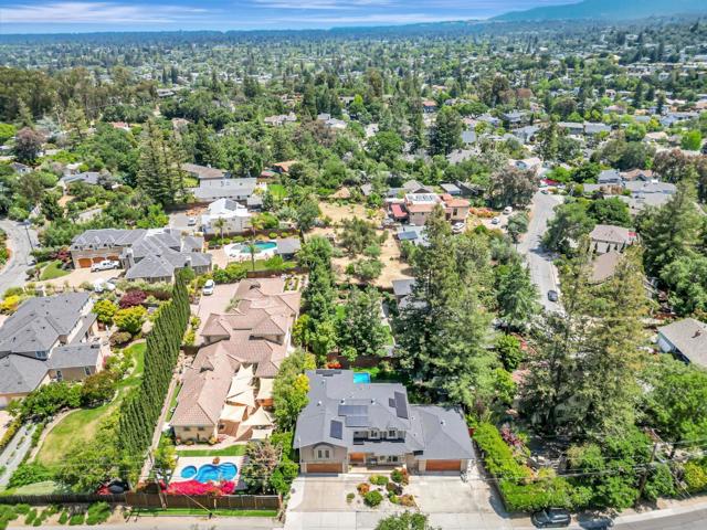 3119 Oak Knoll Drive, Redwood City CA: https://media.crmls.org/mediaz/3fd37ab2-7f3b-4502-81b5-fa8ea62149fc.jpg
