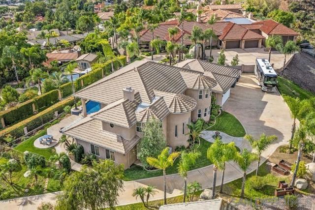 836 Camelot Pkwy, El Cajon CA: https://media.crmls.org/mediaz/3fd3a0db-979b-498c-bc14-4abb7d15cecc.jpg