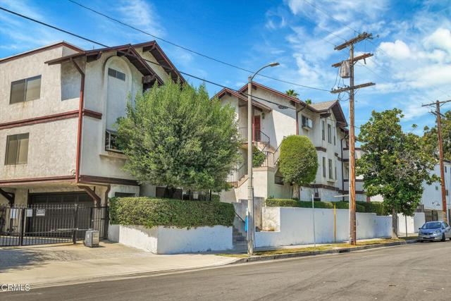 Detail Gallery Image 1 of 41 For 149 S Avenue 54 #14,  Los Angeles,  CA 90042 - 2 Beds | 2/1 Baths