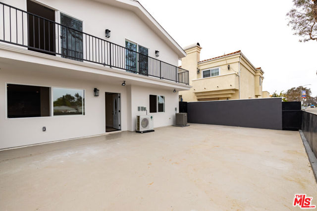 2656 W Carson Street, Torrance CA: https://media.crmls.org/mediaz/3fd49f72-c7df-4da6-aaa4-44740e831ad5.jpg