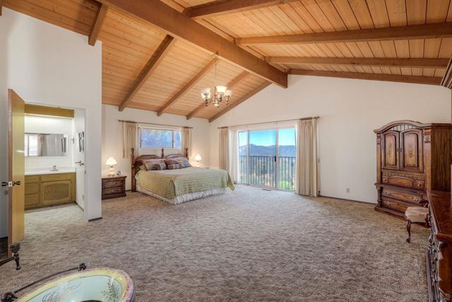 25861 E Old Julian Hwy, Ramona CA: https://media.crmls.org/mediaz/3fd4ae2e-9ebc-4b34-b8b3-c11e9737a8cf.jpg