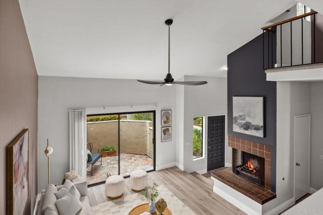 3330 Caminito Eastbluff, La Jolla CA: https://media.crmls.org/mediaz/3fd4e6a7-2d6f-48c2-9aa3-2882749b876b.jpg