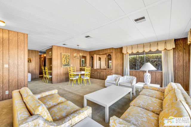 39163 Warm Springs Drive, Palm Desert CA: https://media.crmls.org/mediaz/3fd531ca-d5fb-4f23-bee3-fe1d35a35c4c.jpg