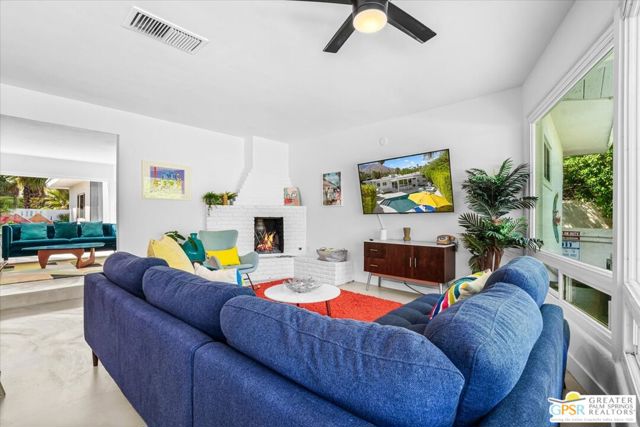 2324 N Girasol Avenue, Palm Springs, CA 92262