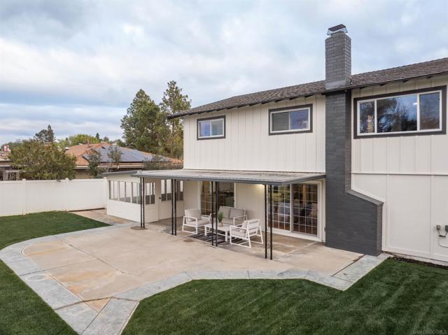 3624 Governor Dr, San Diego CA: https://media.crmls.org/mediaz/3fd5fc50-4af8-4beb-bd9e-bdd4f0ef9c9a.jpg