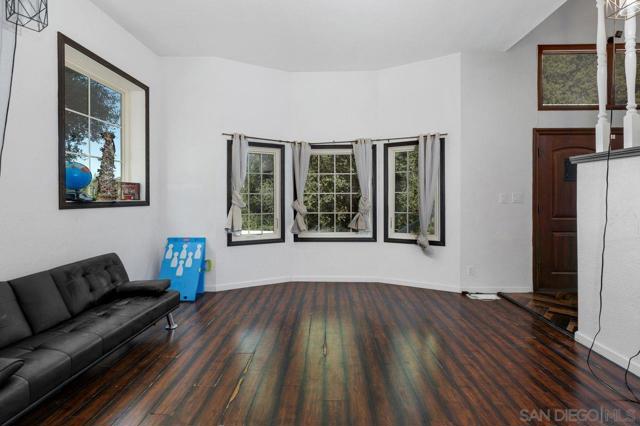 8141 Pine Blvd, Pine Valley CA: https://media.crmls.org/mediaz/3fd65d87-5952-4605-b5a0-e95f722467e8.jpg