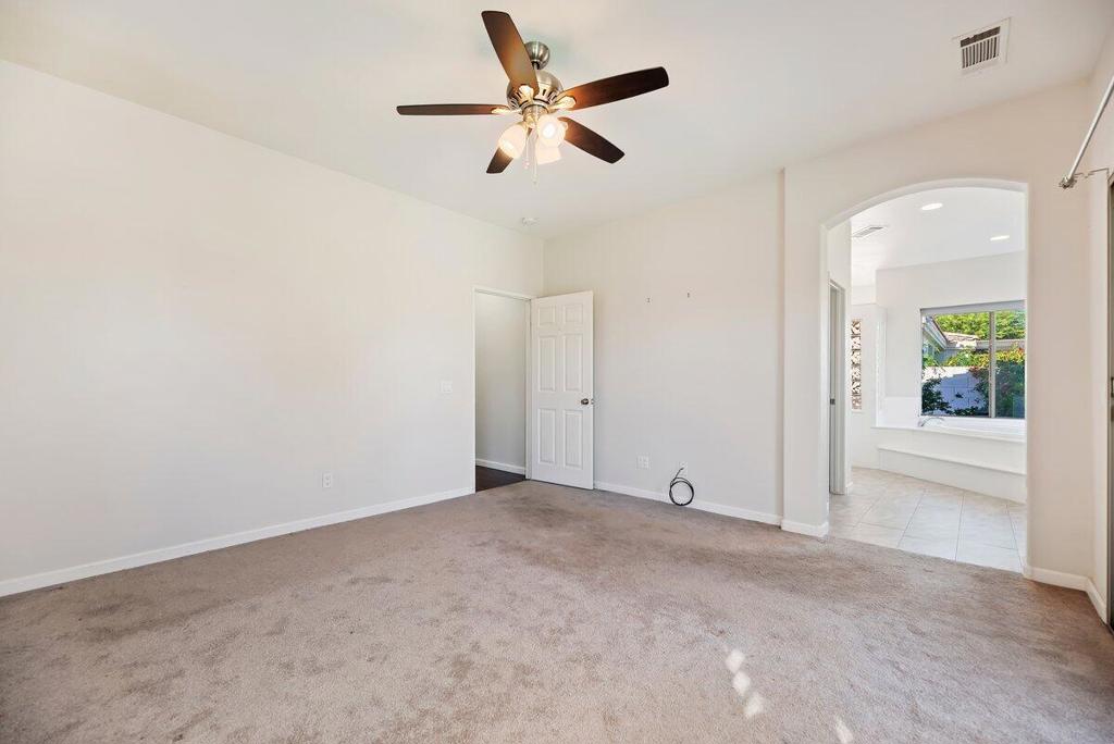 MLS #219138509DA image #17