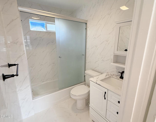 10832 Otsego Street, Los Angeles, California 91602, 2 Bedrooms Bedrooms, ,1 BathroomBathrooms,Residential Lease,For Rent,10832 Otsego Street,CRP1-23188
