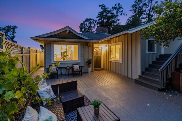 6827 Ridgewood Drive, Oakland CA: https://media.crmls.org/mediaz/3fd7d024-d571-4697-a056-35c083e3695f.jpg