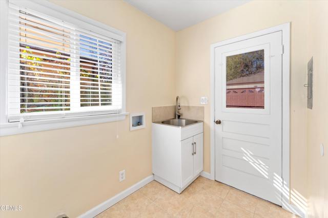 Detail Gallery Image 17 of 44 For 2345 E Mountain St, Pasadena,  CA 91104 - 3 Beds | 2 Baths