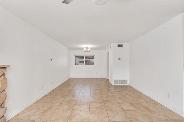 4460 Huggins St, San Diego CA: https://media.crmls.org/mediaz/3fd97f19-1882-43f3-99c7-eaab9893fbb3.jpg