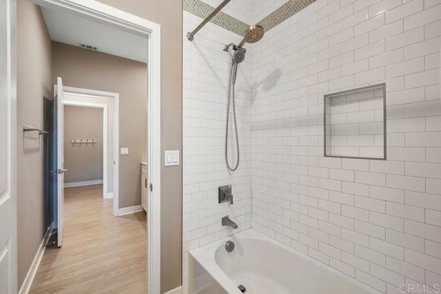 Detail Gallery Image 32 of 39 For 1105 Hibiscus Way, Oceanside,  CA 92054 - 3 Beds | 2/1 Baths