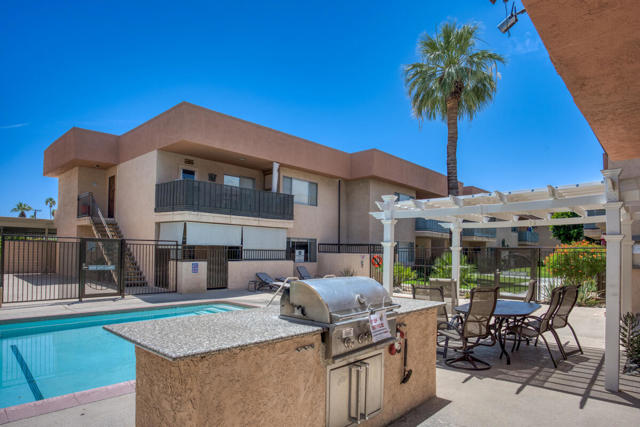 400 N Sunrise Way, Palm Springs CA: https://media.crmls.org/mediaz/3fd9f050-15f7-472d-84f4-5c419ef78a04.jpg