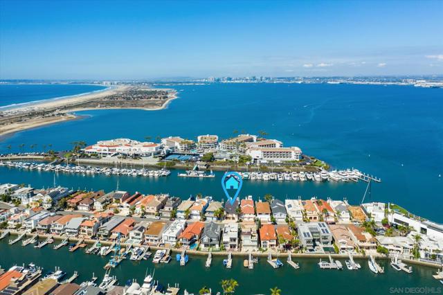 25 The Point, Coronado CA: https://media.crmls.org/mediaz/3fda2585-e5cb-4c37-b1d3-5a0c3a16da07.jpg