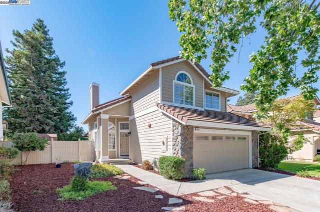 847 Dana Cir, Livermore CA: https://media.crmls.org/mediaz/3fdae8f8-3b20-4527-a3be-fd33d1a7248c.jpg