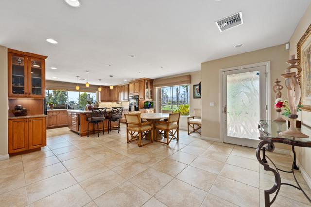 49 Camisa Lane, Palm Desert CA: https://media.crmls.org/mediaz/3fdb72e5-cdfe-48b1-822e-40736f0cb3e3.jpg