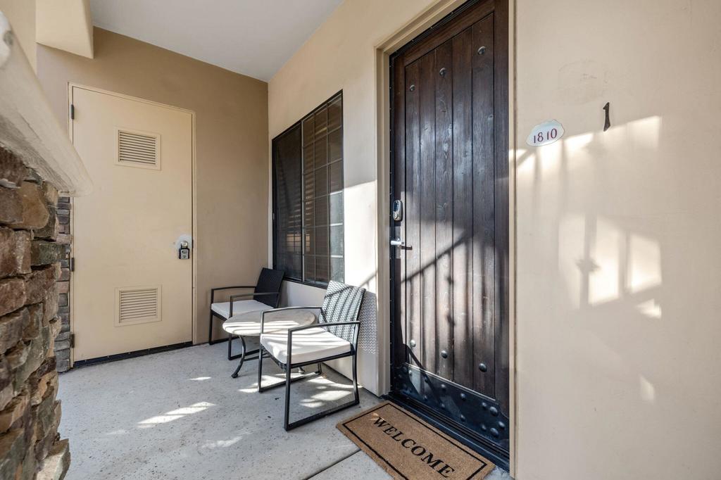 50590 Santa Rosa Plaza #1