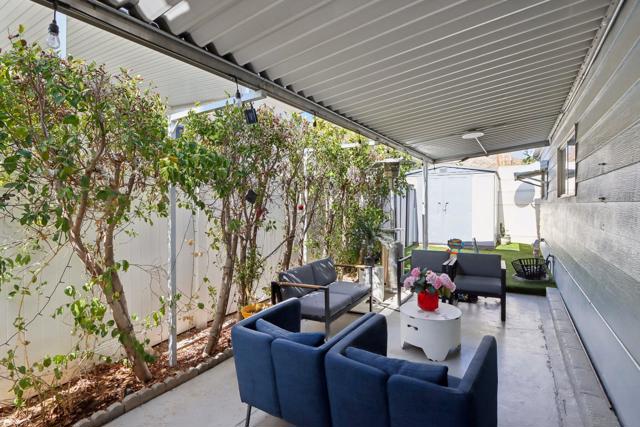 252 Lei Drive, Palm Springs CA: https://media.crmls.org/mediaz/3fdc96cb-662e-4c77-b817-9be7efb4601b.jpg