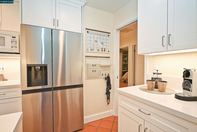 911 Sousa Drive, Walnut Creek CA: https://media.crmls.org/mediaz/3fdc976a-d946-4b2d-a5d3-9c73793d4250.jpg