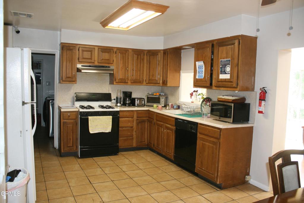 3754 Montrose AvenueGlendale img 2