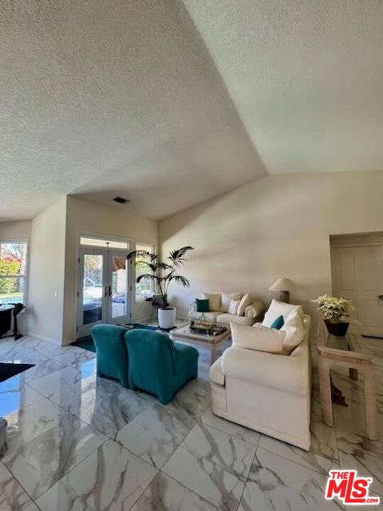 Image 7 of 31 For 408 Oakmont Drive