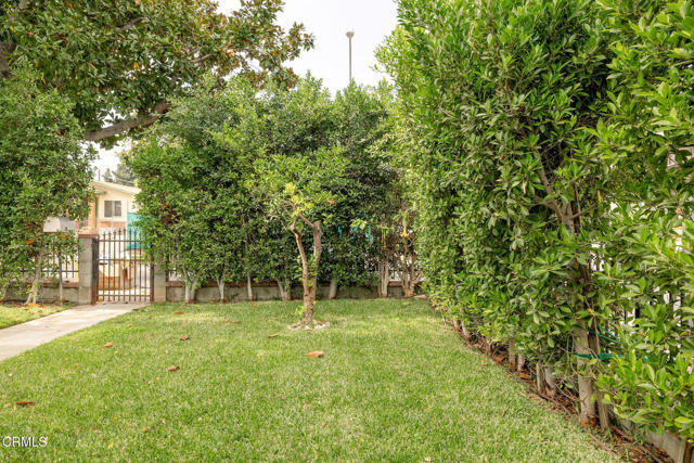 Detail Gallery Image 19 of 25 For 900 N El Molino Ave, Pasadena,  CA 91106 - 3 Beds | 1 Baths