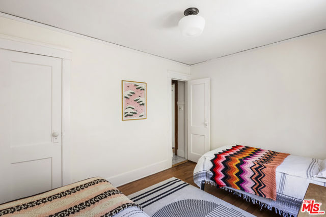 3865 Brunswick Avenue, Los Angeles CA: https://media.crmls.org/mediaz/3fde5ca0-201c-405d-8fb8-8f28dcb603c7.jpg