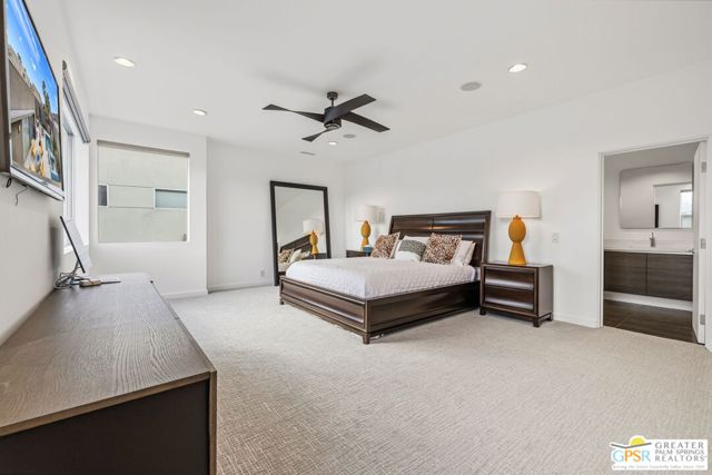1065 Dane Drive, Palm Springs CA: https://media.crmls.org/mediaz/3fe1c33e-5fec-4428-bfaf-c66bd61ab667.jpg
