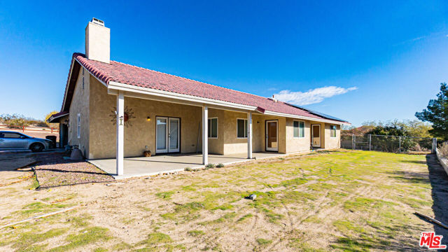26665 Lakeview Drive, Helendale CA: https://media.crmls.org/mediaz/3fe200f5-2b51-40e5-8ca9-873a1fd4ffd0.jpg