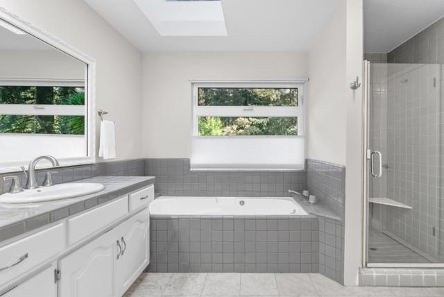 3580 Misty Lane, Aptos CA: https://media.crmls.org/mediaz/3fe22b2a-2727-4004-8bad-c3b852d9a251.jpg