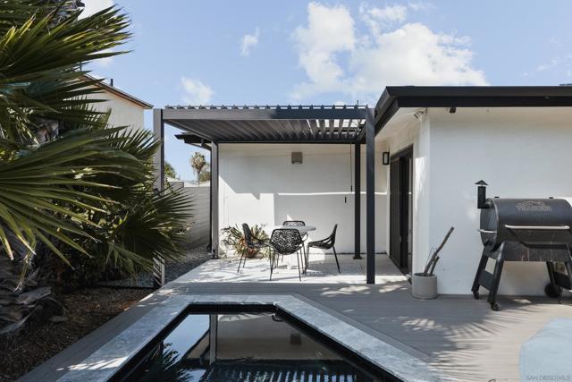 5511 Trinidad Way, San Diego CA: https://media.crmls.org/mediaz/3fe3eda0-5aa8-4680-8eb3-dad894bba66b.jpg