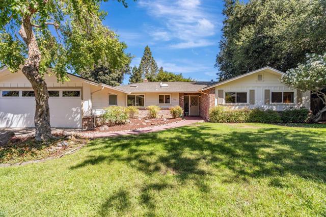 1635 Morton Avenue, Los Altos CA: https://media.crmls.org/mediaz/3fe46084-e082-4cf8-8396-9354aecebdea.jpg