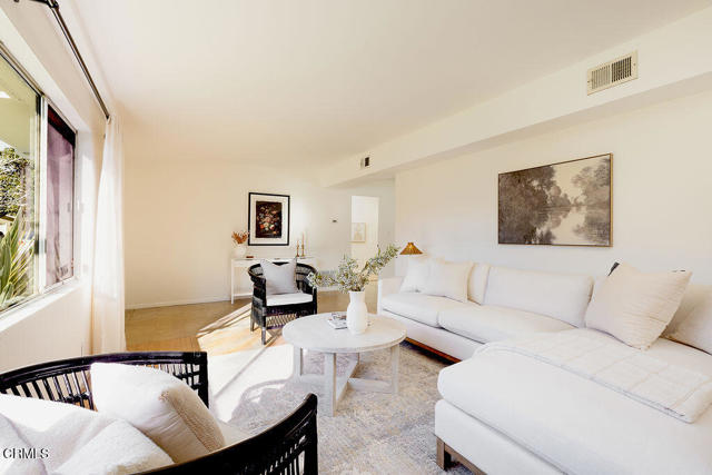 Detail Gallery Image 3 of 36 For 570 Apple Grove Ln, Santa Barbara,  CA 93105 - 6 Beds | 2 Baths