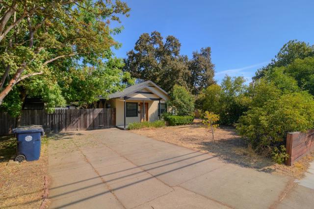 5359 14th Avenue, Sacramento CA: https://media.crmls.org/mediaz/3fe54b72-384c-44cc-ac8d-5ba787df7667.jpg