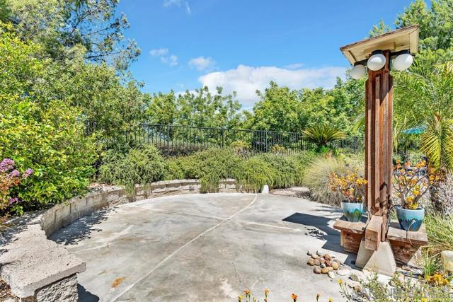 43054 Manchester Ct, Temecula CA: https://media.crmls.org/mediaz/3fe64500-5fb4-47a5-b95f-af9a37d71aa6.jpg